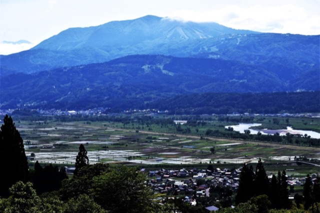 千曲川と市街地
